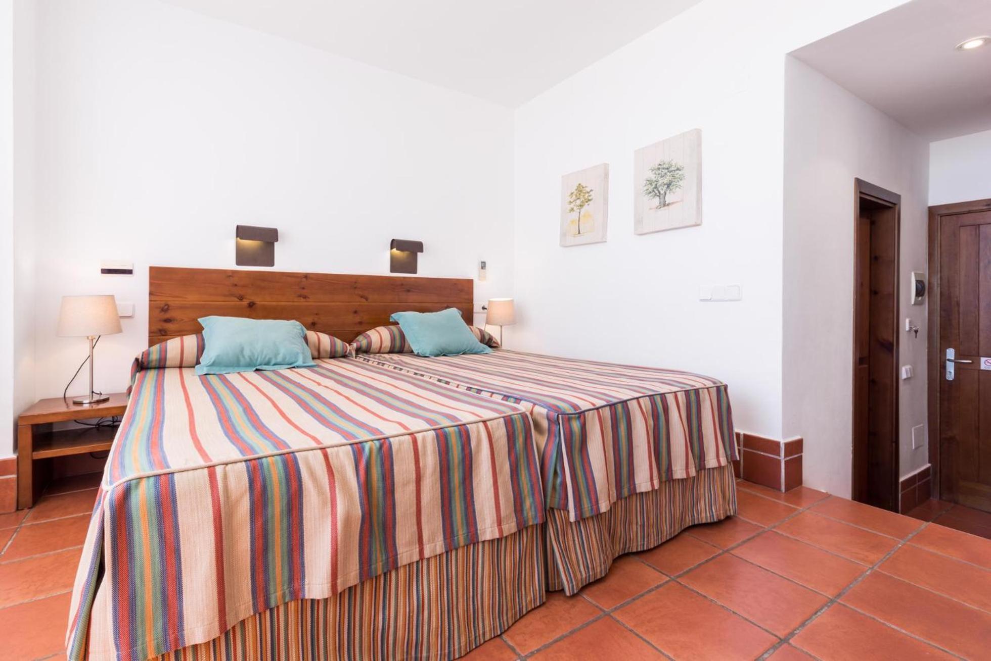 Calachica Negras Hotel 3*
